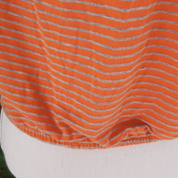 Sofia Vergara Open Front Top - Picture 6 of 8